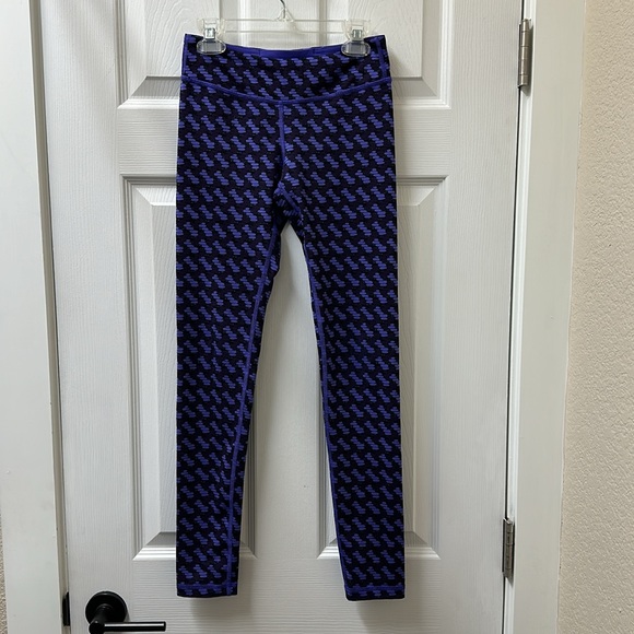 LIKE NEW! Ivivva Print Rhythmic Tight - Picture 2 of 9